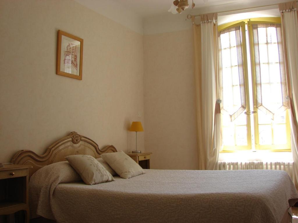 Hotel Le Siecle Mazan Oda fotoğraf